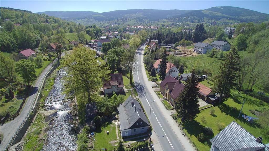 Dom Nad Kwisa Lägenhet Świeradów-Zdrój Exteriör bild